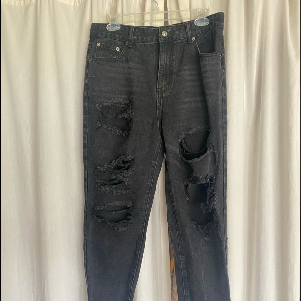 Nasty Gal Distressed mom jeans